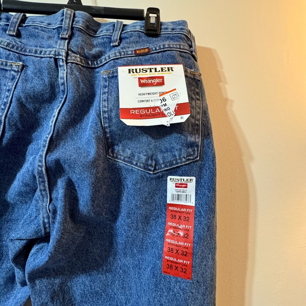 Rustler Wrangler men's Regular Fit Blue Jeans